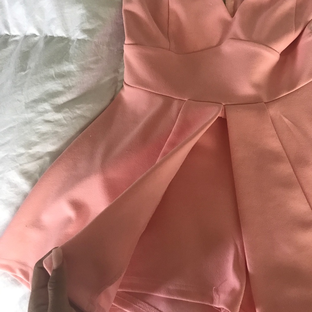 Romper - Picture 2 of 7